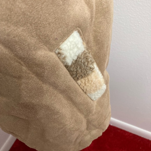 NWOT Glitzy Girlz Tan & Brown Open Front Sherpa Vest Size Small - Picture 10 of 13